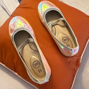 Little girl's ballet flats